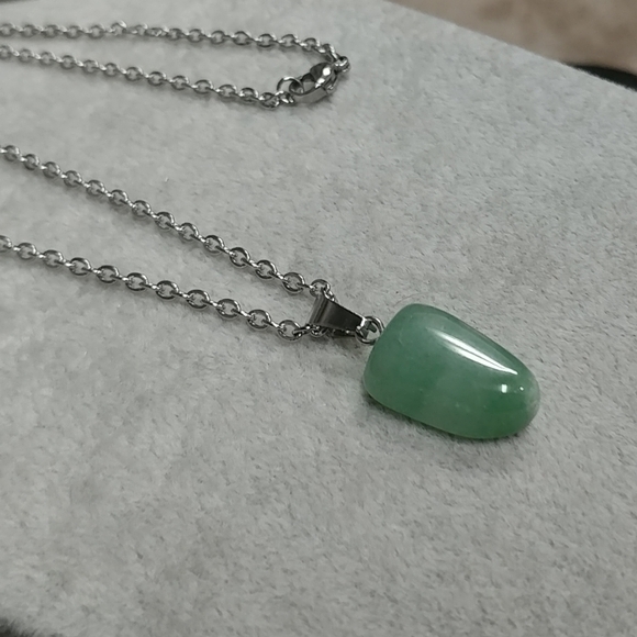 Green Aventurine Necklace Natural Gemstone Crystal Pendant Stainless-Steel Chain - Picture 12 of 15